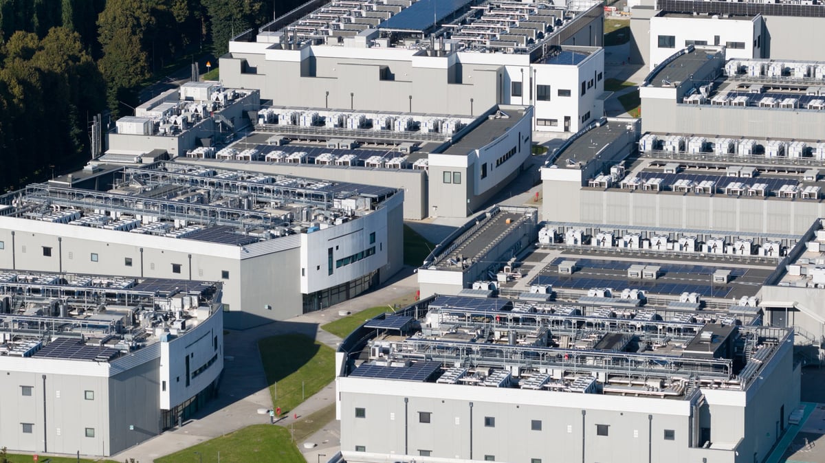 Centro de datos con sistemas de energía